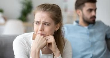 هل الرجل يحب المرأة التي تبكي؟ 